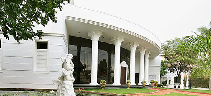 revi-karunakaran