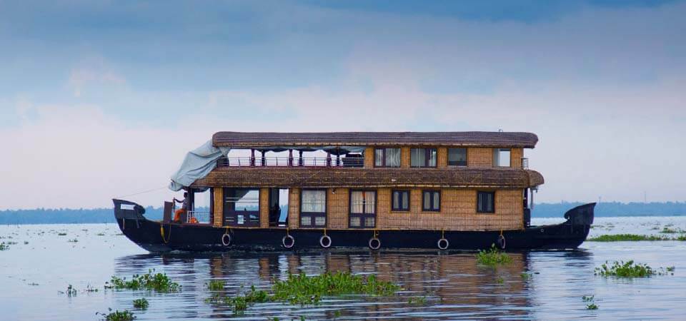 Exploring the Different Categories of Houseboats in Alleppey
